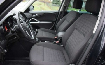 Opel Zafira C Tourer 1.4 Turbo ECOTEC 140KM 2013 Opel Zafira 1.4 TB Klimatronik Grzane Fotele Tempomat Sprowadzony 1.4, zdjęcie 20