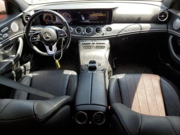 Mercedes Klasa E W213 2020 Mercedes-Benz Klasa E Mercedes-Benz E-Class 350 2.0 Benzyna 255KM, zdjęcie 7