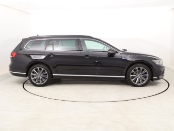 Volkswagen Passat B8 GTE Variant Facelifting 1.4 TSI Plug-In-Hybrid 218KM 2020 VW Passat 1.4 GTE, Automat, Skóra, Navi, Klima, zdjęcie 5