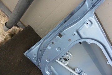 DVEŘE LEVÉ PŘEDNÍ 2010- HYUNDAI IX20 IX-20 KIA VENGA