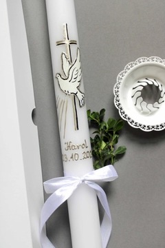 раскрашенная вручную свеча для крещения, имя и дата