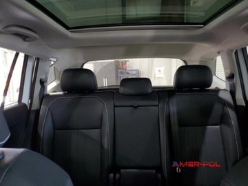 Volkswagen Tiguan III 2024 Volkswagen Tiguan 2024 r., 2,0L SE 4x4 2.0 Benzyna 184KM, zdjęcie 9