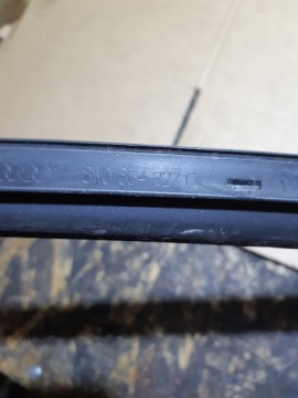 AUDI A4 B9 НАКЛАДКА ДЛЯ СКРЕБКИ ВЕТРОВОГО СТЕКЛА СПРАВА СЛЕВА 8W0854327C /328C