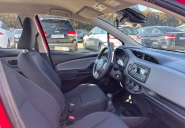 Toyota Yaris III Hatchback 5d Facelifting 1.0 VVT-i 69KM 2017 Toyota Yaris Polski salon Benzyna 69KM, zdjęcie 9