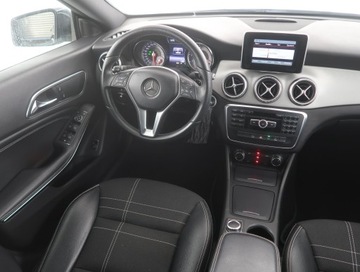 Mercedes CLA C117 Coupe 1.6 200 156KM 2013 Mercedes CLA 200, Salon Polska, Automat, Skóra, zdjęcie 6