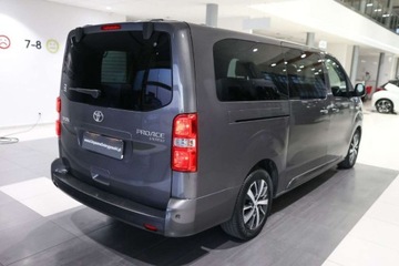 Toyota 2022 Toyota Proace Verso Verso 2.0 D4-D Long Family Aut. 2.0 Diesel 177KM, zdjęcie 21
