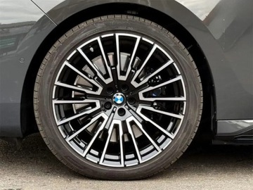 BMW Seria 7 G70 Sedan 3.0 40d 299KM 2025 BMW Seria 7 740d xDrive Sport Sedan 3.0 (299KM) 2025, zdjęcie 13