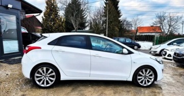 Hyundai i30 II Wagon 1.6 GDI 135KM 2014 Hyundai i30 BENZYNA 5 DRZWI KLIMA niski przebieg super okazja 1.6, zdjęcie 11