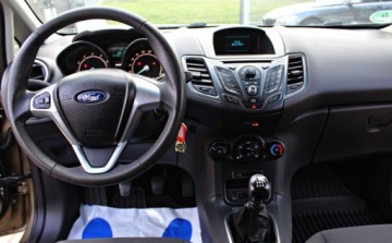 Ford Fiesta VII 2013 Ford Fiesta 1.0 i Klimatyzacja Pdc Podgrzewane fotele 1 rok gwarancji, zdjęcie 17