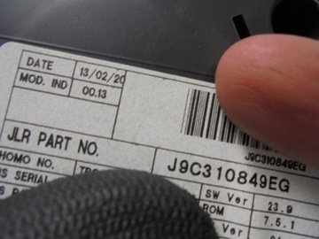 PŘÍSTROJOVÁ DESKA BUDÍKY JAGUAR E-PACE 2.0 D 19R