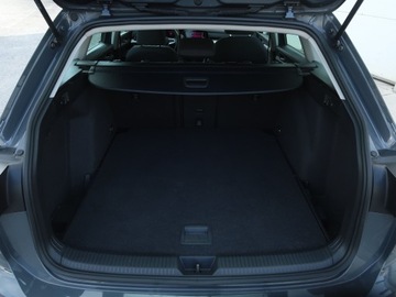 Volkswagen Golf VIII Variant 1.5 eTSI 150KM 2021 VW Golf 1.5 eTSI, Salon Polska, 1. Właściciel, zdjęcie 12