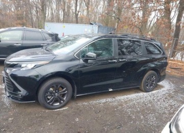 Toyota Sienna III 2024 Toyota Sienna 2024, 2.5L, 4x4, WOODLAND EDITION, od ubezpieczalni 2.5 189KM, zdjęcie 1