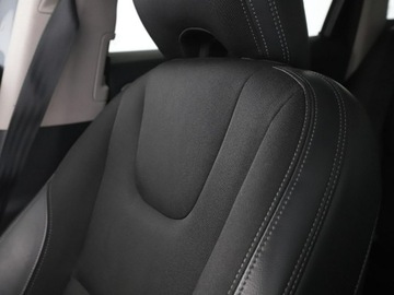 Volvo XC60 I SUV Facelifting 2.0 D3 DRIVE-E 150KM 2017 Volvo XC 60 2.0 D3 Automat Momentum Nawigacja, zdjęcie 29