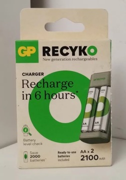 ŁADOWARKA + AKUMULATORKI GP RECYKO AA X2 2100 MAH