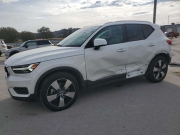 Volvo XC40 2022 Volvo XC 40 Volvo XC40 T5 AWD Momentum z 2022 roku , od firmy ubezpieczeni, zdjęcie 2
