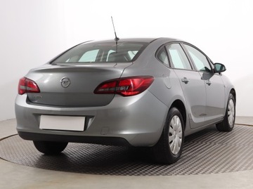 Opel Astra J Sedan 1.6 Twinport ECOTEC 115KM 2014 Opel Astra 1.6 16V, Salon Polska, Serwis ASO, zdjęcie 4