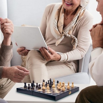 Деревянная шахматная доска с шашками для игры в шахматы - набор шахмат 2 в 1