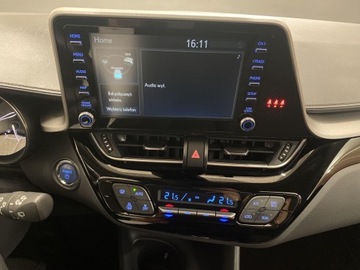 Toyota C-HR I Crossover Facelifting 1.8 Hybrid 122KM 2022 Toyota C-HR 1.8 Hybrid GPF Comfort Toyota C-HR 1.8, zdjęcie 15