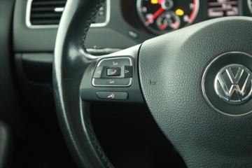 Volkswagen Jetta VI Sedan 1.4 TSI 122KM 2012 VW Jetta 1.4 TSI, 1. Właściciel, Klima, zdjęcie 13