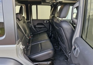 Jeep Wrangler IV 2022 Jeep Wrangler Jeep Wrangler, Rubicon, Wersja Europejska 2.0 Benzyna 272KM, zdjęcie 12