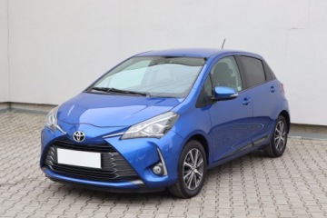 Toyota Yaris III Hatchback 5d Facelifting 2017 1.5 Dual VVT-iE 111KM 2020 Toyota Yaris 1.5 Dual VVT-i, Salon Polska, zdjęcie 1