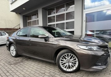 Toyota Camry IX Sedan 2.5 Hybrid Dynamic Force 218KM 2019 Toyota Camry Salon Polska, Serwis ASO, Gwarancja,1 rej III 2020r. 2.5 218KM, zdjęcie 15