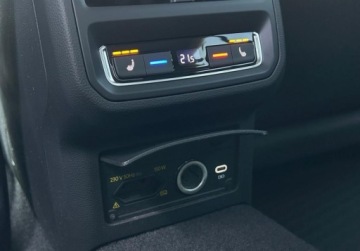 Volkswagen Arteon Fastback 2.0 TDI 150KM 2020 Volkswagen Arteon Essence Pakiety, ACC, Kamera, Podgrzewane 4 fotele i ki, zdjęcie 32