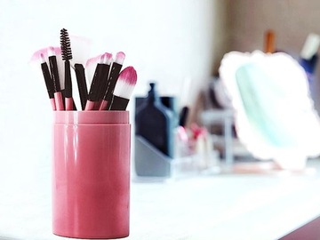 НАБОР ПРОФЕССИОНАЛЬНЫХ КИСТЕЙ ДЛЯ МАКИЯЖА 12 ШТ. В СИНТЕТИЧЕСКОМ ПОКРЫТИИ