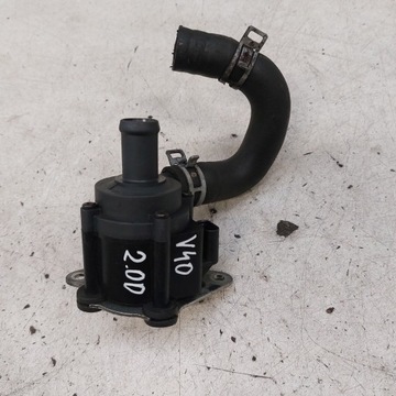VOLVO V40 II D4 2,0D 2014 V42 POMPKA WODY 31338211 518705000 704773000