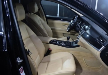 BMW Seria 5 F10-F11 Touring 520d 184KM 2012 BMW Seria 5 Kombi_HAK_Skory_Podgrzewane fotele_Nawigacja_ 2.0 Diesel 184KM, zdjęcie 20