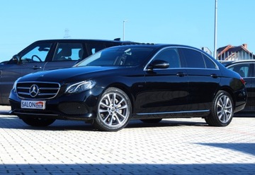 Mercedes Klasa E W213 Limuzyna Plug-in Facelifting 2.0 300e 320KM 2020 Mercedes E300e 320 koni Sedan Burmester Szyber Webasto Kamera Avantgarde, zdjęcie 4