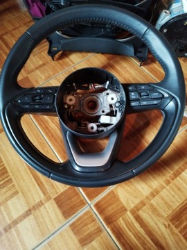 Kierownica Toyota Yaris IV nowa 22r
