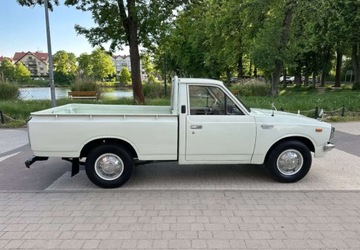 Toyota Hilux II 1978 Toyota Hilux Toyota Hilux 1.6 Benzyna 83KM, zdjęcie 4