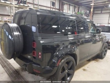 Land Rover Defender IV (L663) 2022 Land Rover Defender 110 X-Dynamic Se 2022 3.0l 3.0 Benzyna 395KM, zdjęcie 2