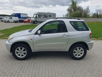 Toyota RAV4 II 2.0 i 16V 150KM 2000 Toyota RAV-4 2.0 Benzyna 150KM 4x4 132tyś.km, zdjęcie 2