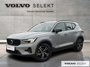 Volvo XC40 Crossover Facelifting 2.0 B3 163KM 2025 Volvo XC 40 XC40 B3 Plus Dark aut, Harman Kardon,