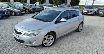 Opel Astra J Hatchback 5d 1.4 Turbo ECOTEC 140KM 2011 Opel Astra 1.4 TURBO 140kM Klima Temp Czujniki Grzana Kierownica GWARANCJA, zdjęcie 8