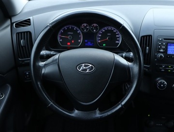 Hyundai i30 I CW Facelifting 1.6 DOHC CVVT 126KM 2012 Hyundai i30 1.6 CVVT, Salon Polska, GAZ, Klima, zdjęcie 12