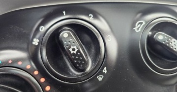 Fiat 500 II Hatchback 3d 1.2 69KM 2009 Fiat 500 4 CYLINDROWY silnik 4 szyberdach , klimatyzacja 1.2 Benzyna, zdjęcie 6
