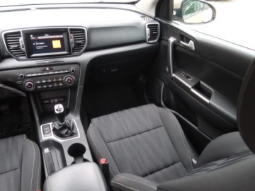 Kia Sportage IV SUV 1.6 GDI 132KM 2017 Kia Sportage 1.6 GDI, Salon Polska, Serwis ASO, zdjęcie 7