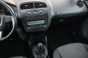 Seat Altea XL 1.6 TDI CR 105KM 2010 Seat Altea XL 1.6 TDI, HAK, Klima,ALU, El. szyby, zdjęcie 7