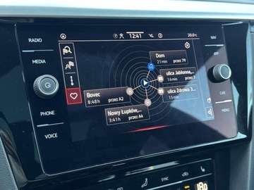 Volkswagen Arteon Fastback Facelifting 2.0 TDI 200KM 2021 Volkswagen Arteon R-Line HAK Panorama Keyless Nawigacja Tempomat App Cyfro, zdjęcie 29