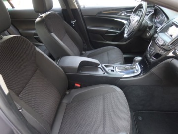 Opel Insignia I Hatchback Facelifting 2.0 CDTI Ecotec 170KM 2017 Opel Insignia 2.0 CDTI, 167 KM, Automat, Skóra, zdjęcie 8