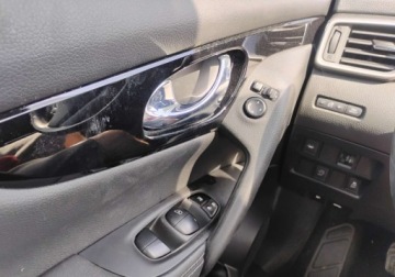 Nissan Qashqai II Crossover 1.2 DIG-T 115KM 2017 Nissan Qashqai 2017r, 1.2 Benzyna. PANORAMA.Kamera 360 Lekko uszkodzony ty, zdjęcie 9