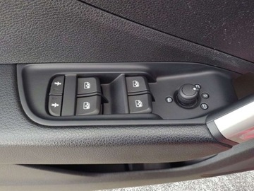 Audi Q2 SUV Facelifting 1.5 35 TFSI 150KM 2021 Audi Q2 Audi Q2 35 TFSI 150km S tronic 1.5 Benzyna 150KM, zdjęcie 12