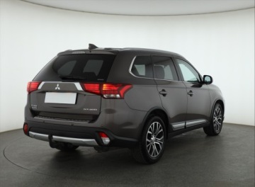 Mitsubishi Outlander III SUV Facelifting 2017 2.0 150KM 2017 Mitsubishi Outlander 2.0, Salon Polska, zdjęcie 4