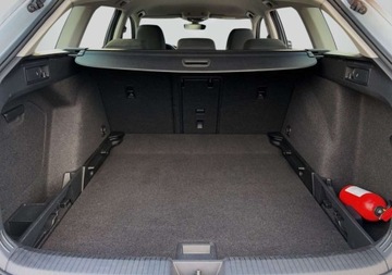 Volkswagen Golf VIII Variant 1.5 TSI 130KM 2022 Volkswagen Golf 1.5TSI 130KM Life SalonPL SerwisASO Acc Led Virtual KessyG, zdjęcie 10