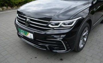 Volkswagen Tiguan II SUV Facelifting 2.0 TDI 200KM 2022 Volkswagen Tiguan 2,0 TDI 200 KM 4x4 R-LINE HEDA UP MATRIX Kamera 360 Nawi, zdjęcie 38