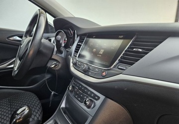 Opel Astra K Hatchback 5d 1.4 Turbo 125KM 2018 Opel Astra Benzyna 1,4 ,Zarejestrowany, Niski przebieg,Faktura 1.4 Benzyna, zdjęcie 18