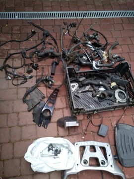 Honda Varadero xl 1000 год 04 Запчасти